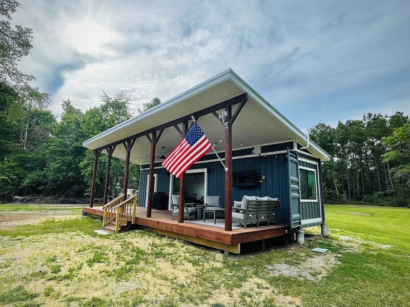 Modern Shipping Container Cabin