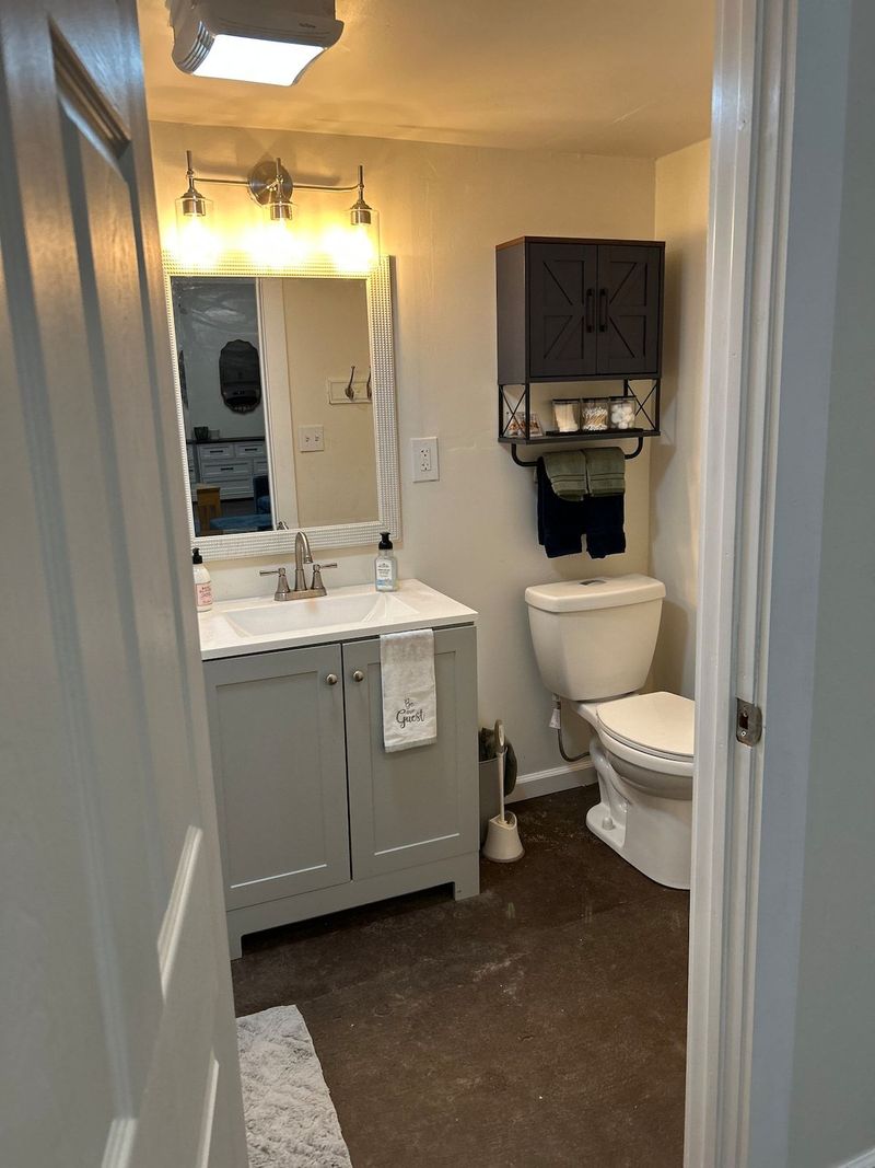Freshen up after traveling in this fully stocked restroom complete with makeup cloths and towelettes, bath mats, hairdryer, plenty of fluffy towels and washcloths, eco friendly shampoo, conditioner, body wash, lotion and children’s 3-in-1 soap!