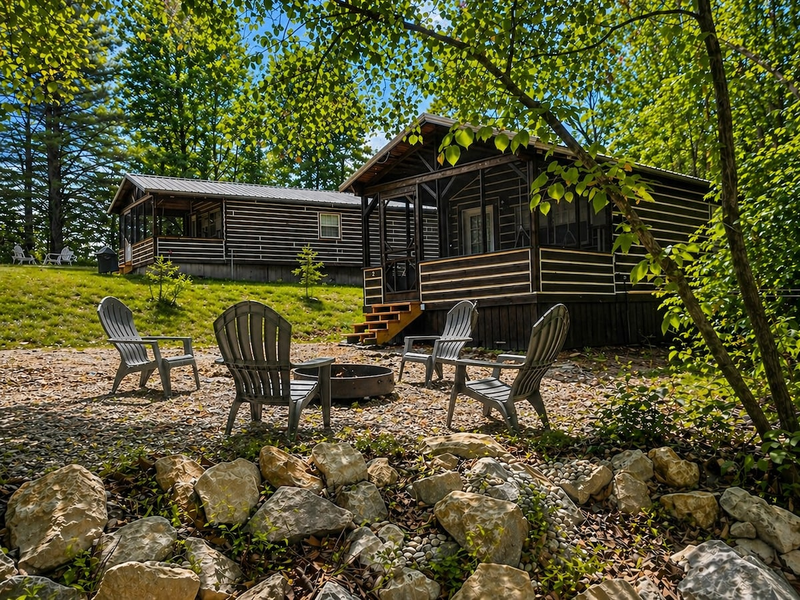 Cozy Cabin/ Lake Pointe Patoka#2