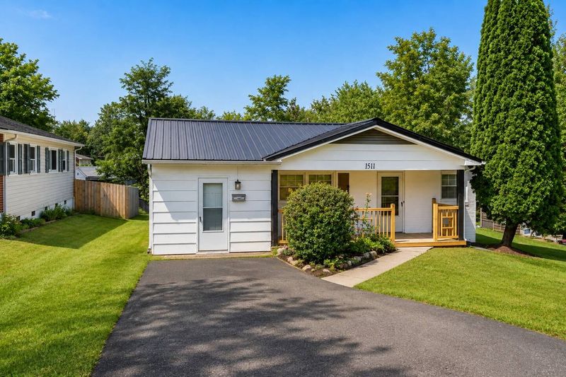 3 Bedroom Centralized Modern Home in Johnson City