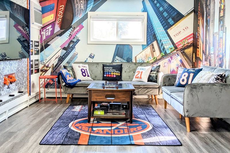 The heart of the house...and the city...the Living Room aka Times  Square!

(2 Sofa Beds that fold flat) 
