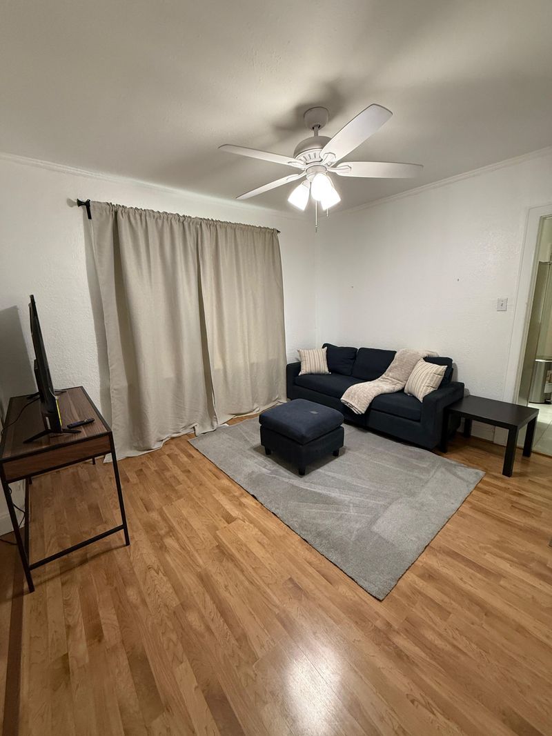 Relocate to the Loop • Quiet 2BR near WashU 1N