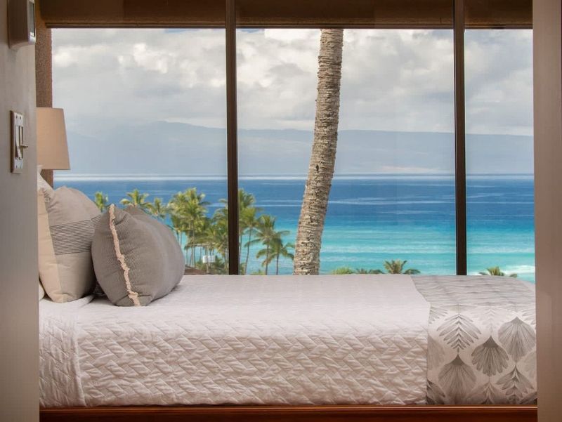 Stunning Views! Luxury Penthouse Kahana Villa E705