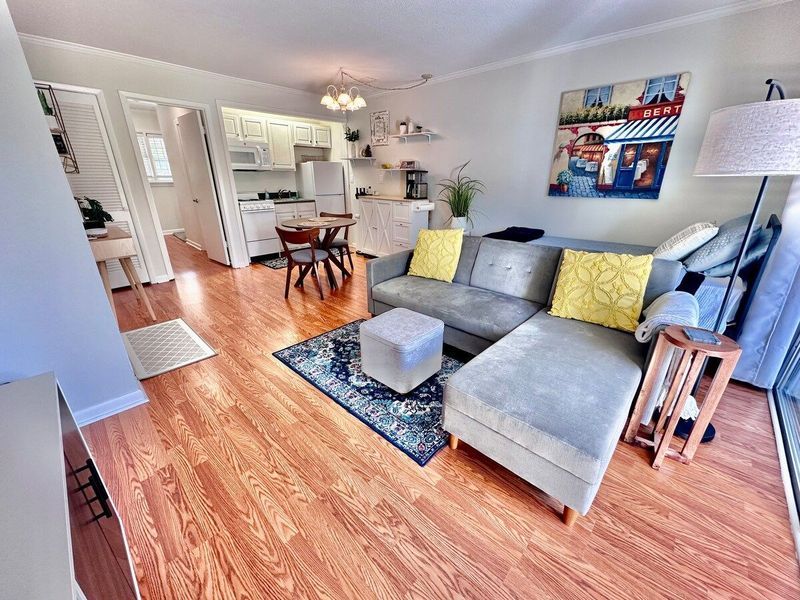 Cutie Cootie! *Perfect studio you’ll love*