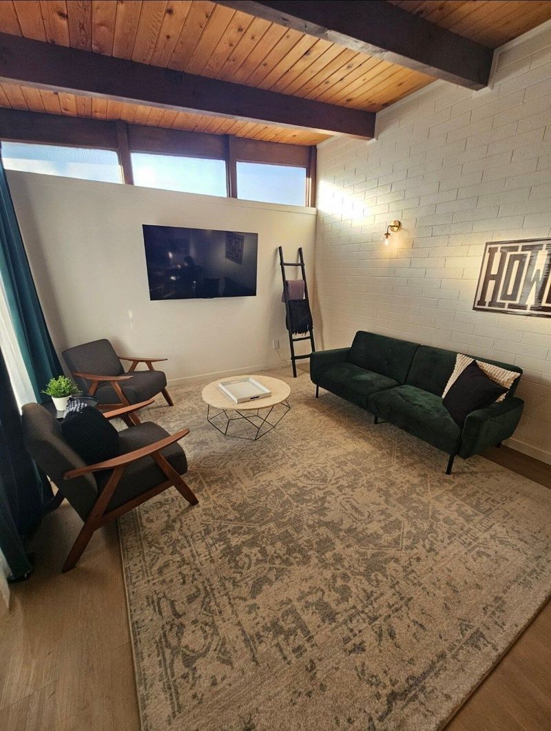 25 mins to skiing & hiking | Convenient retreat