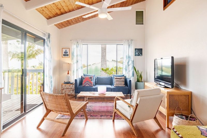 Professional Design: Ocean View: Private Apartment