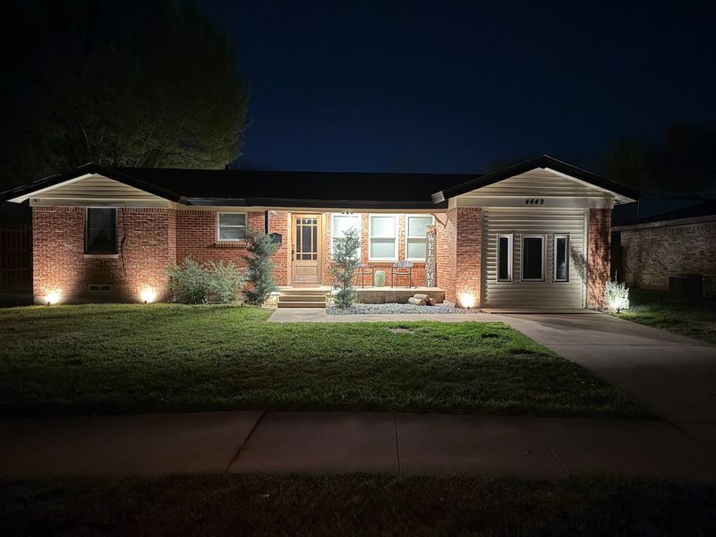 Luxury Family Fun House w/Hot Tub & Pickleball
