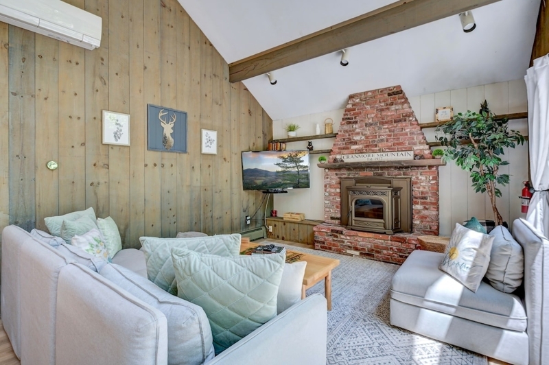 Good Friday Chalet | Walk to Village + Cranmore Mt
