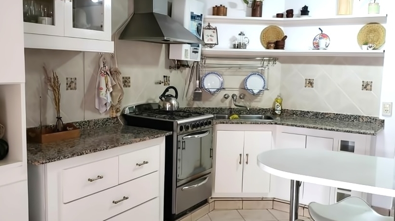 A 2 bedroom apartment